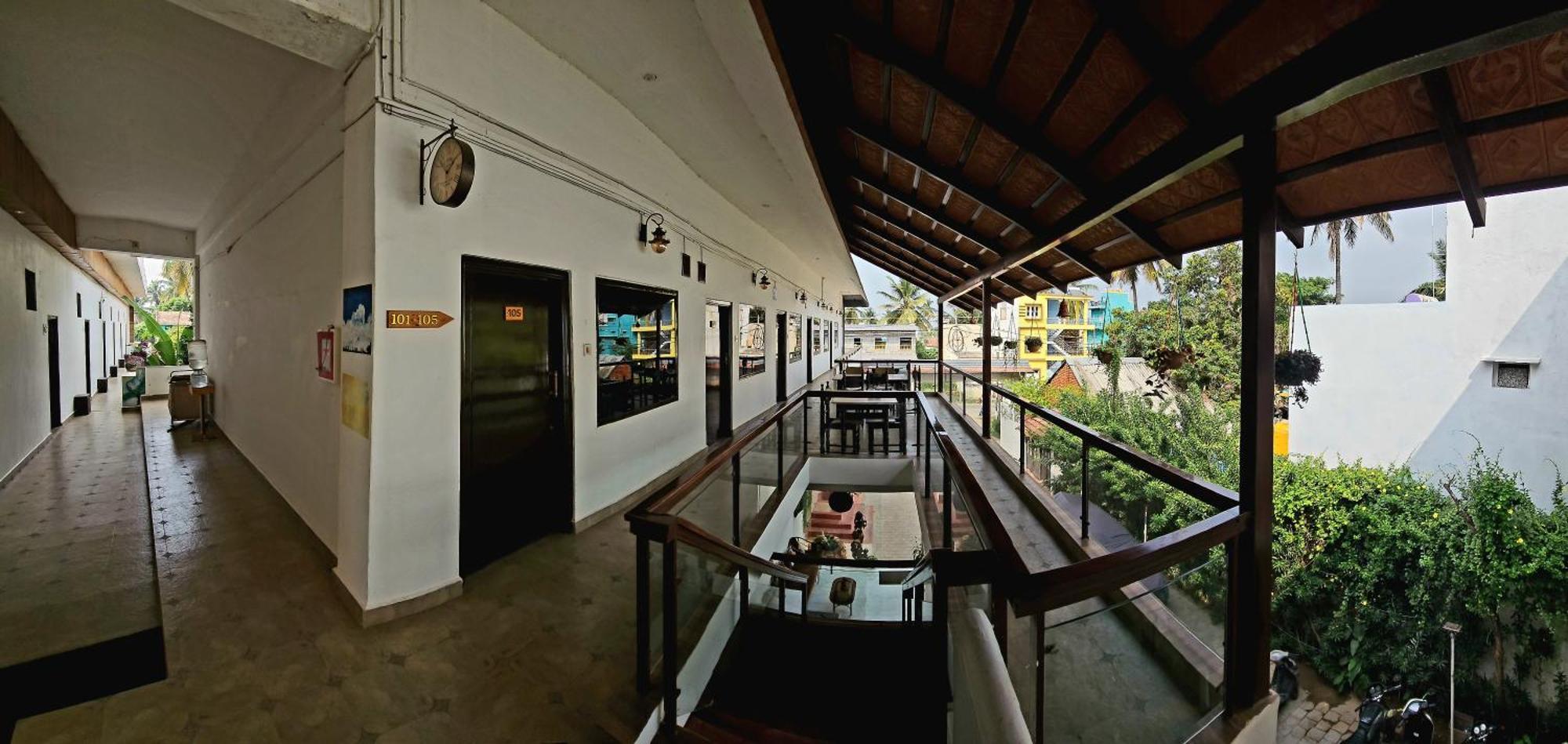 Seed Hotel Shrīrangapattana Buitenkant foto